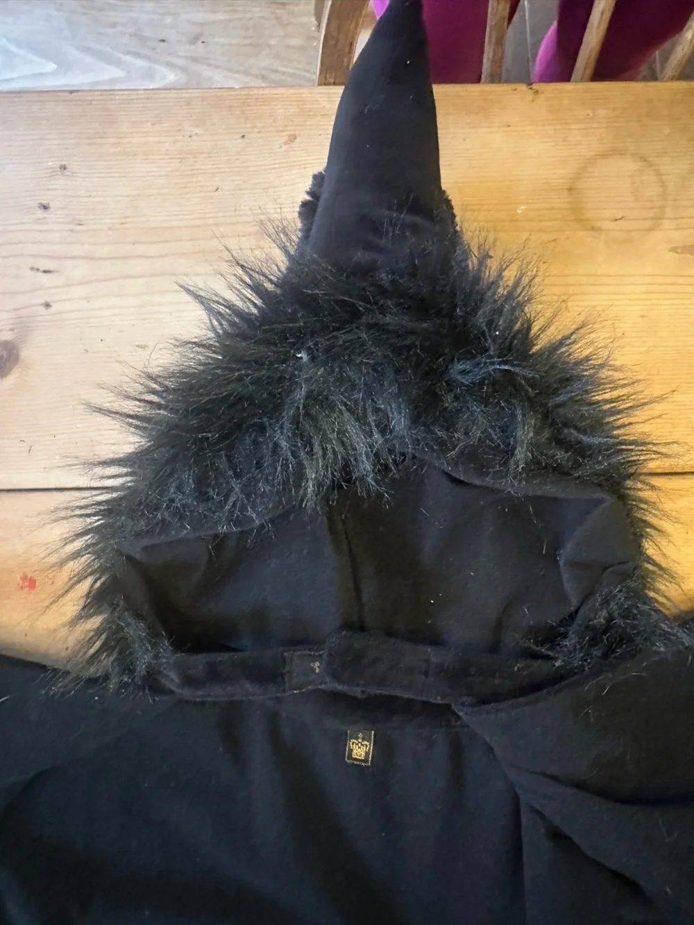 N/A raven cape